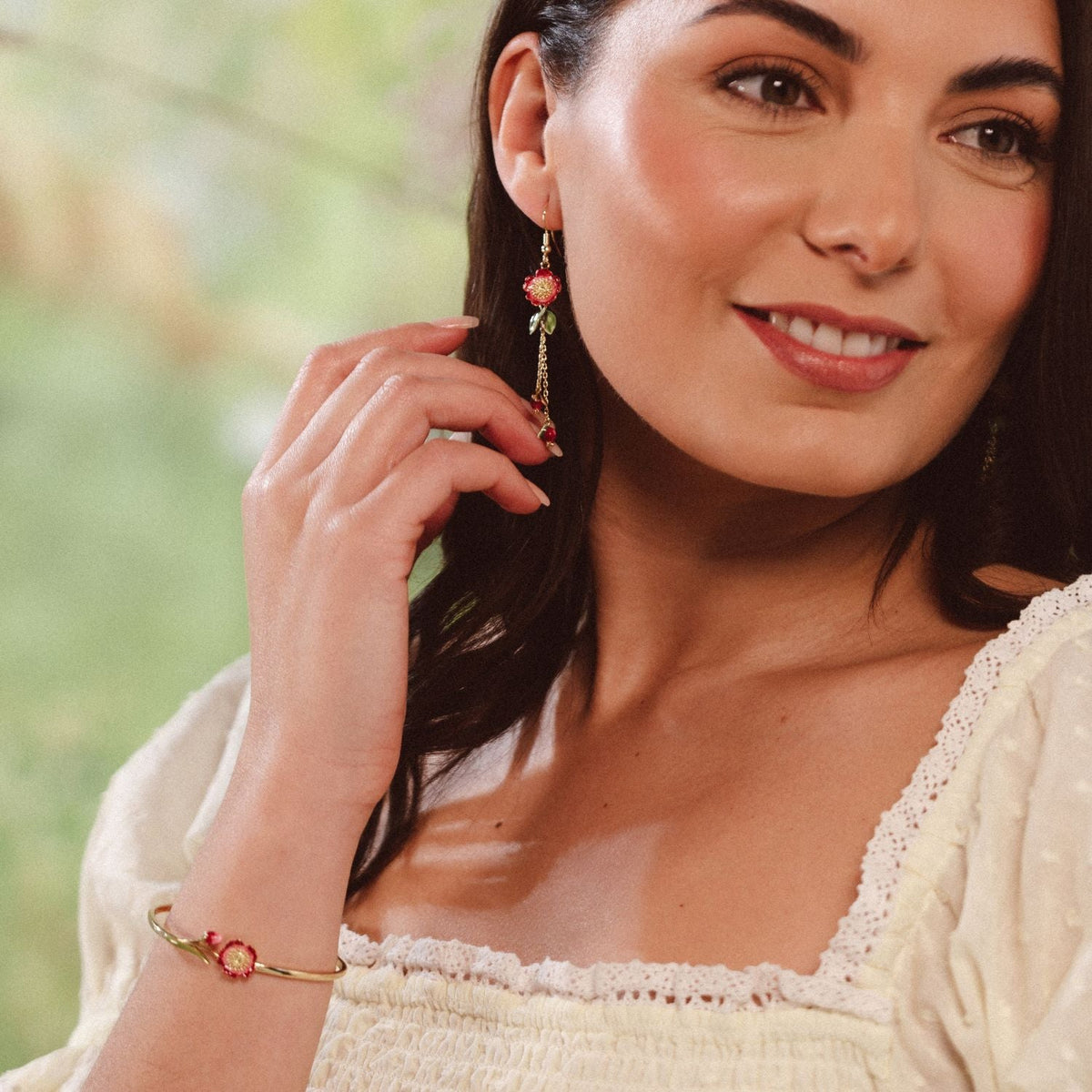 Wildflower Bangle – detail or styling view