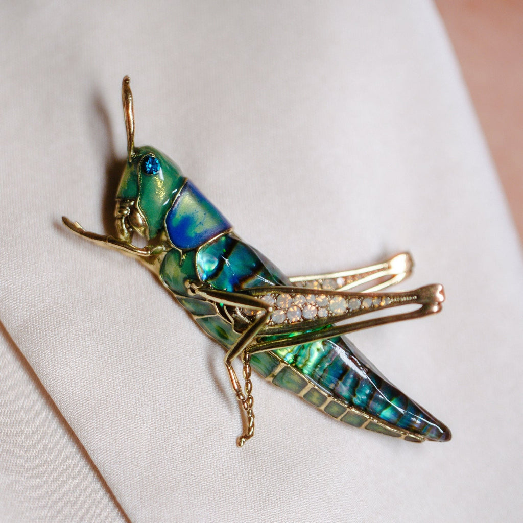 Grasshopper Brooch – detail or styling view