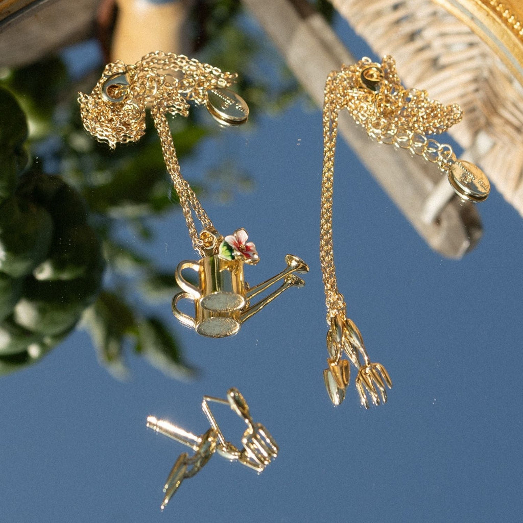 Spade And Trowel Pendant – detail or styling view