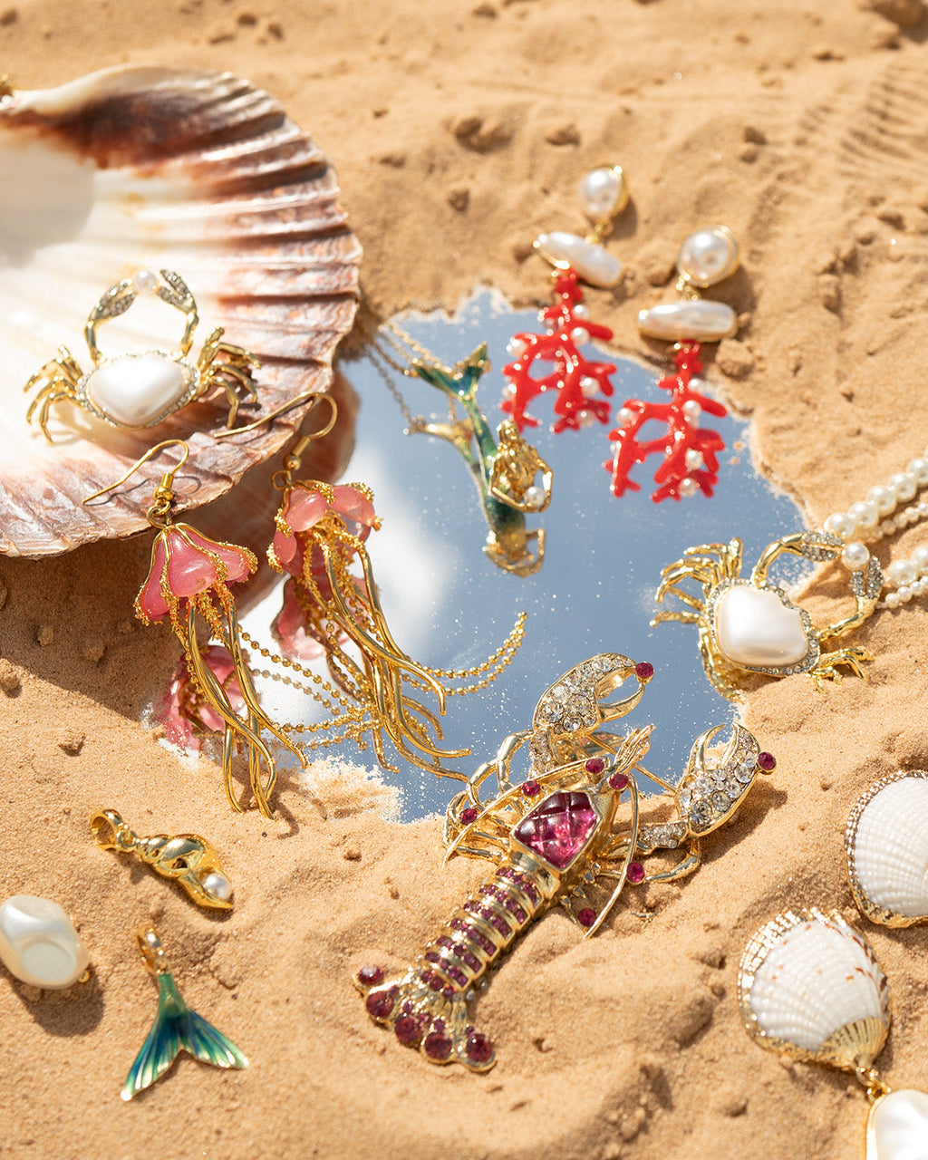 Jellyfish Pendant – detail or styling view