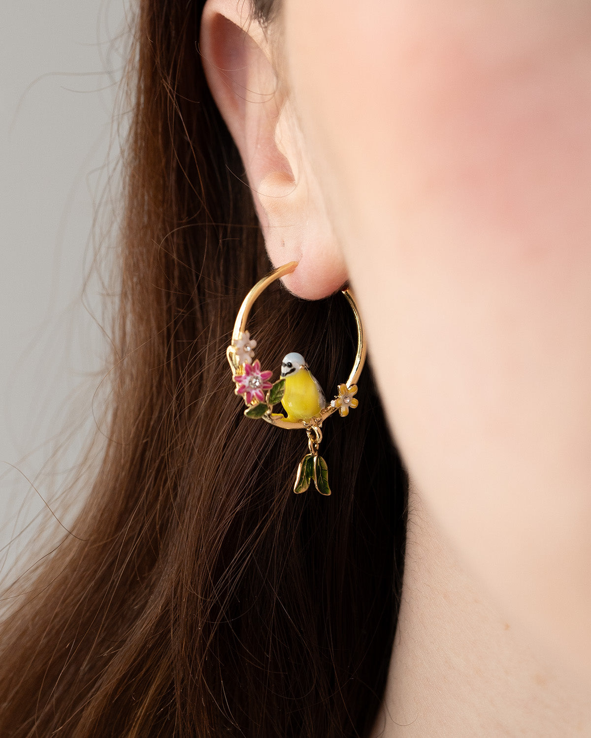 Songbird Serenade Hoops – detail or styling view